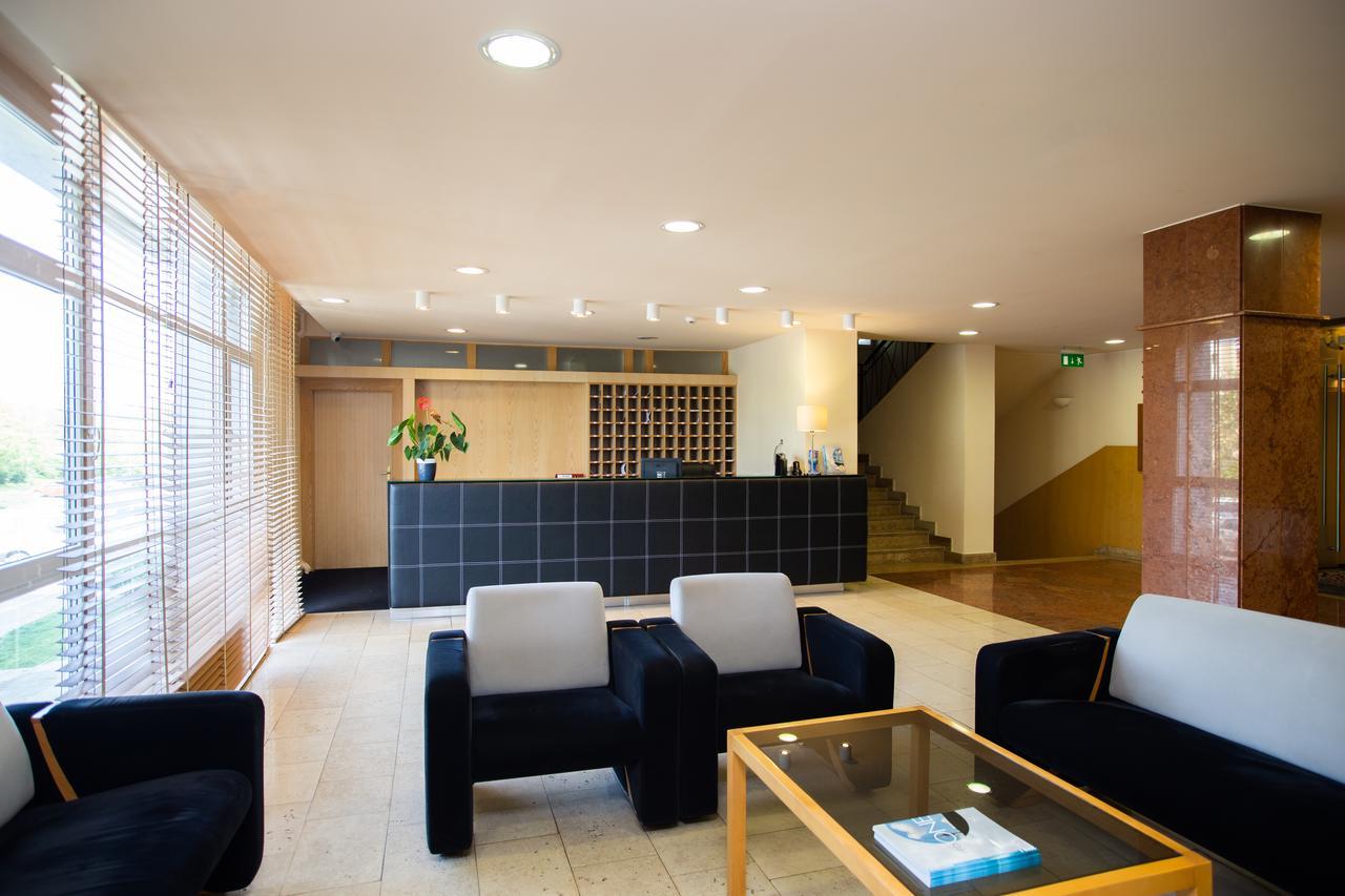 Hotel Laterum Pecs Luaran gambar