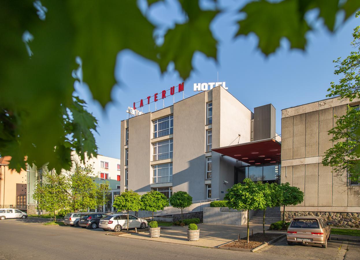 Hotel Laterum Pecs Luaran gambar
