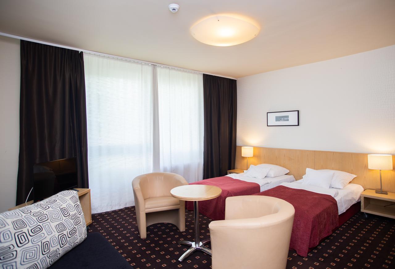 Hotel Laterum Pecs Luaran gambar